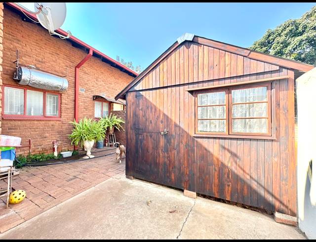 3 BEDROOM HOUSE FOR SALE IN FAUNA PARK